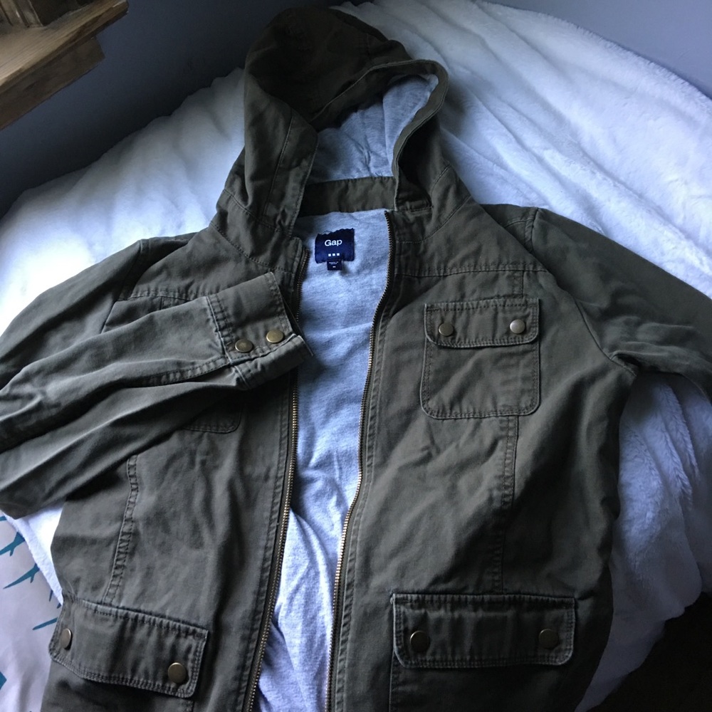 ARMY GREEN UTILITY JACKET